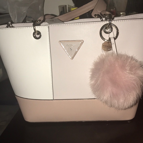 kamryn guess bag
